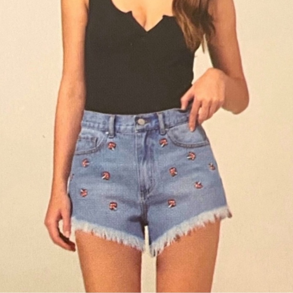 Super cute Simple Society mushroom shorts